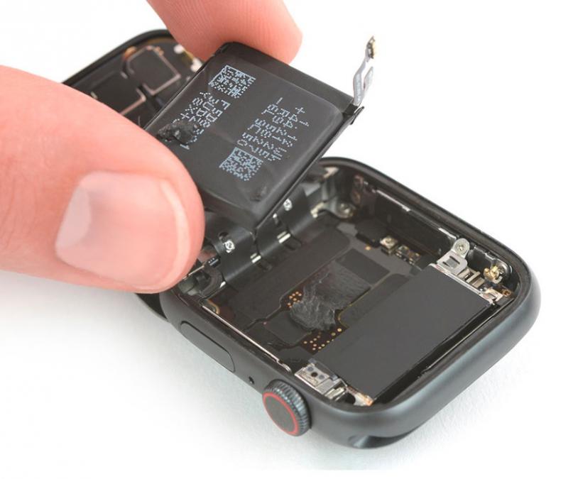 Mlgroup предлага смяна на батерия на Apple Watch