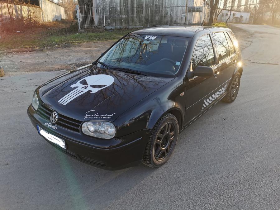 Volkswagen Golf, 2002г., 330000 км, 5000 лв.