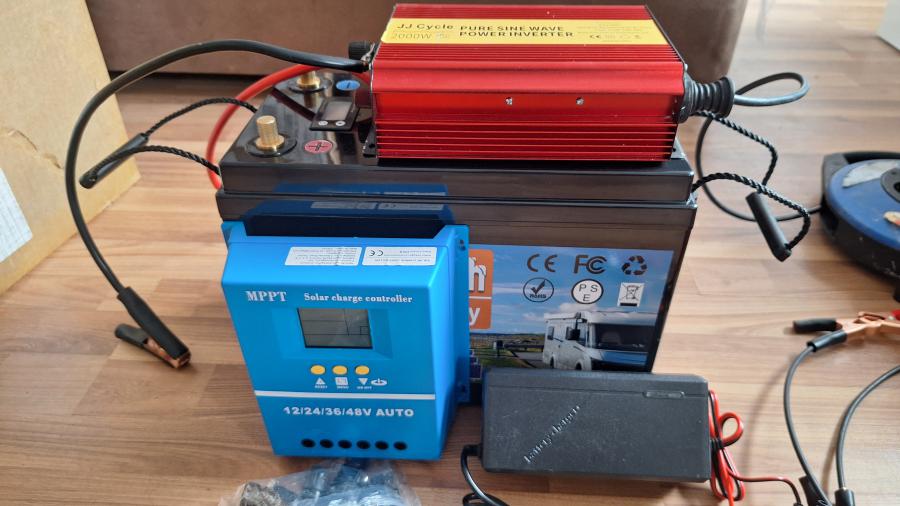 Електрическа станция 220v Powerbank 3,8kwh соларен комплект панели аку..