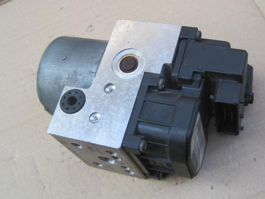 ABS за Toyota Corolla 2.0 D4D 0273004571,  2001 - 2007 44510-02050 A