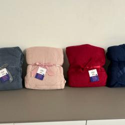 Топло зимно одеяло с ръкави и качулка Home Sweet