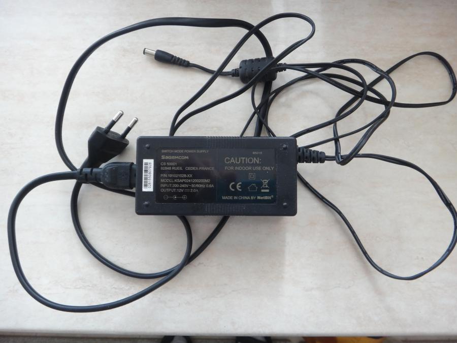 Адаптери 12V 2A 6-бр.