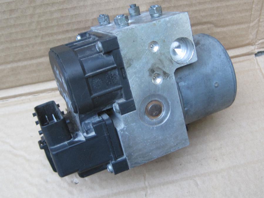ABS Модул за Toyota Yaris II 44510-0d012 Bosch 0265218661 0273004994