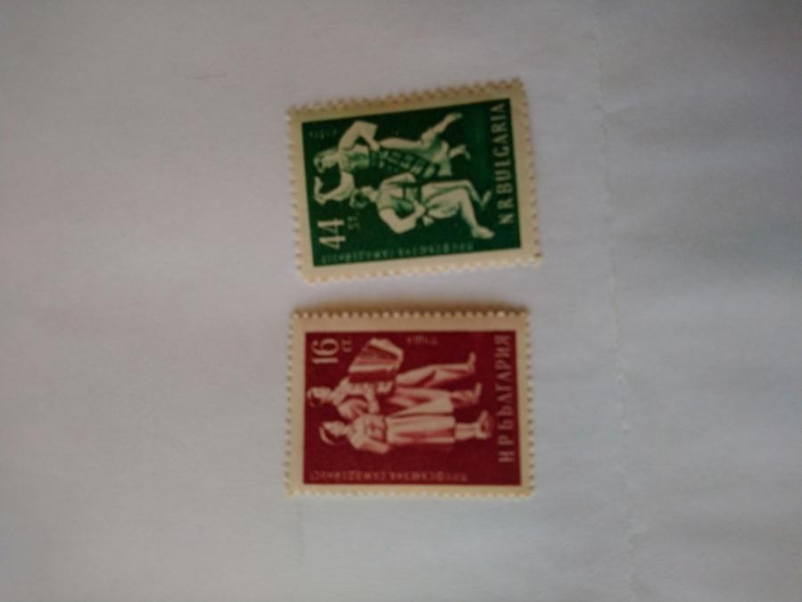 Серия от 2 пощенски марки от България 1953 г.