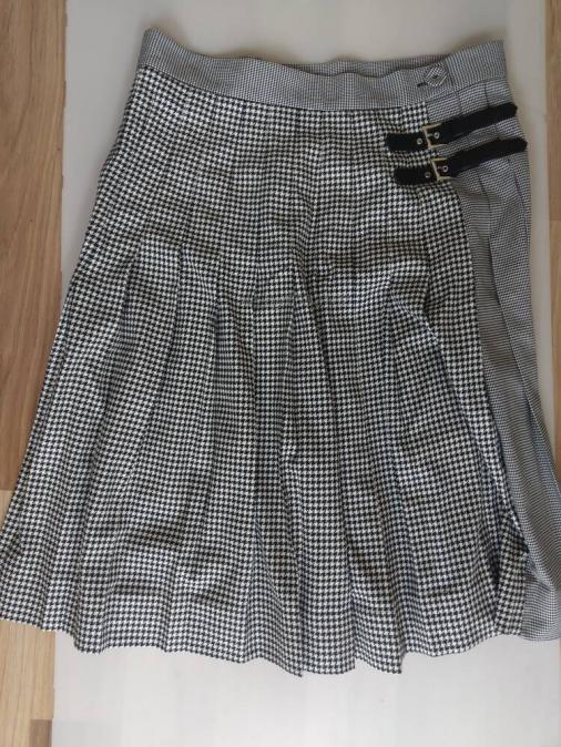 Пола плисирана