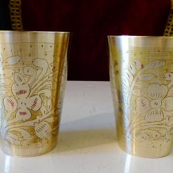 Бронзови чаши за вино, цветя, Тадж Махал.