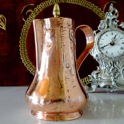 Медна кана с капак, кована чиста червена мед.