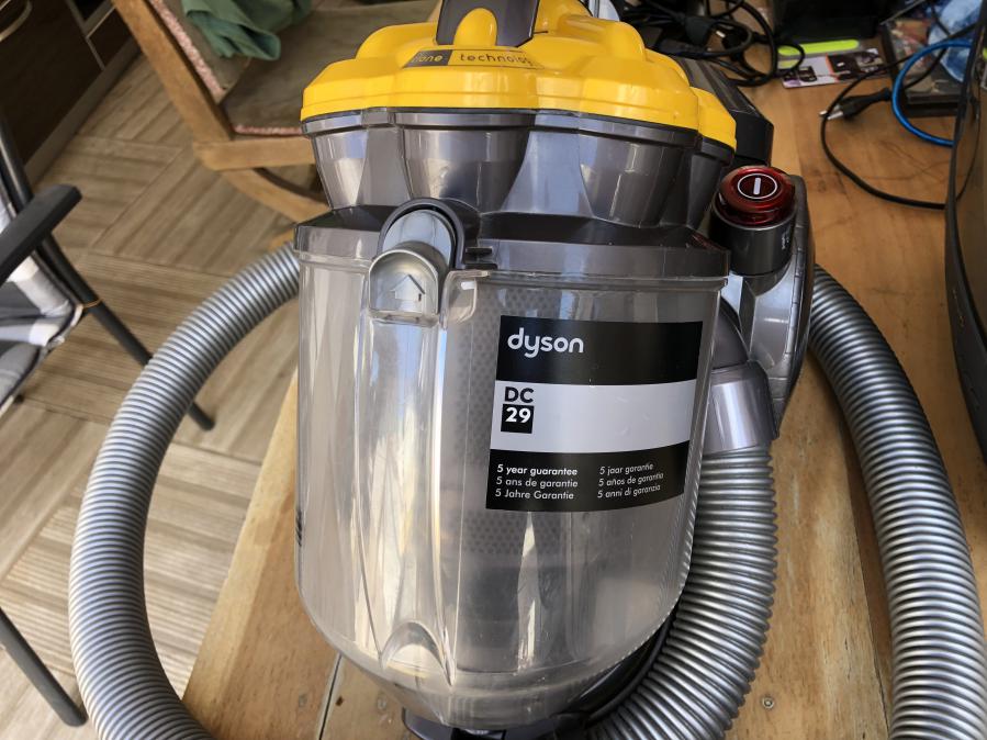 Прахосмукачка Dyson Dc29