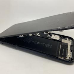 Mlgroup предлага смяна на дисплей на Iphone