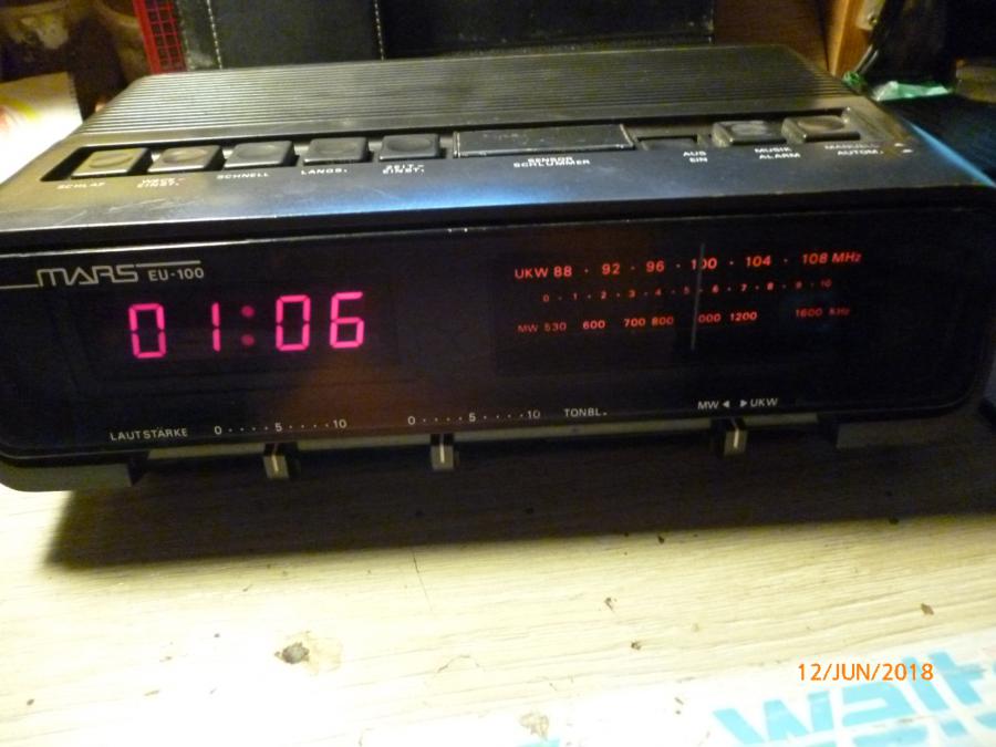 Mars Eu-100 Radio clock alarm vintage 80