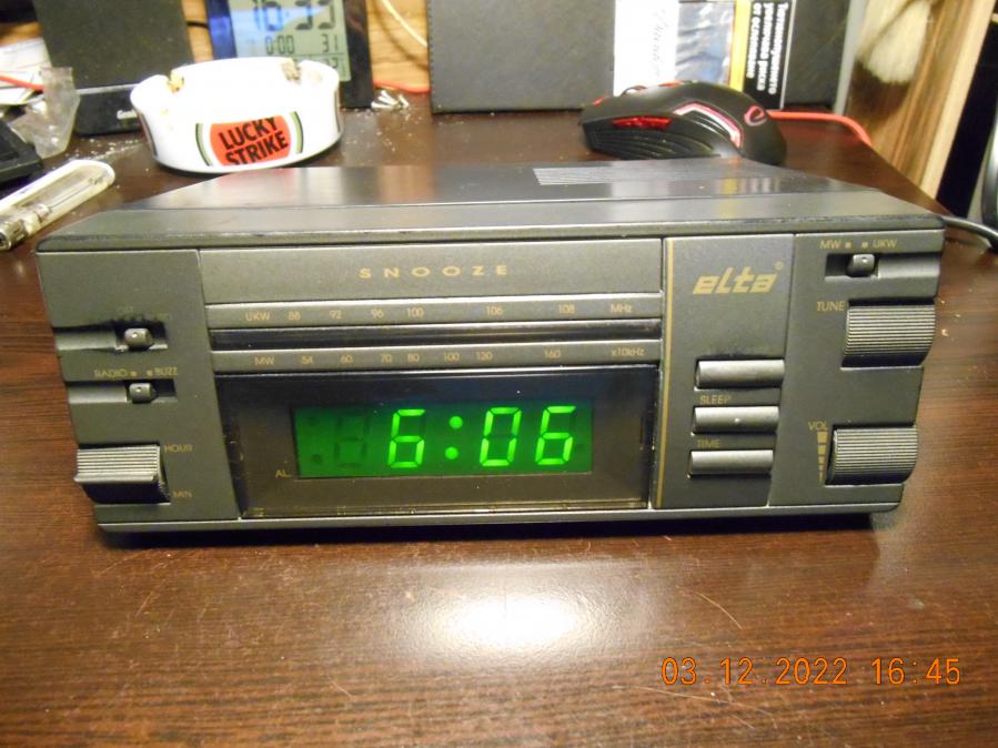 Elta 4533aradio clock alarm