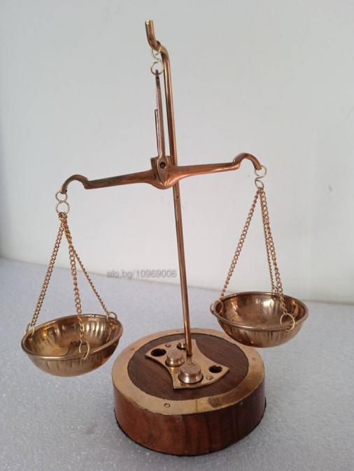 Везни с тежести