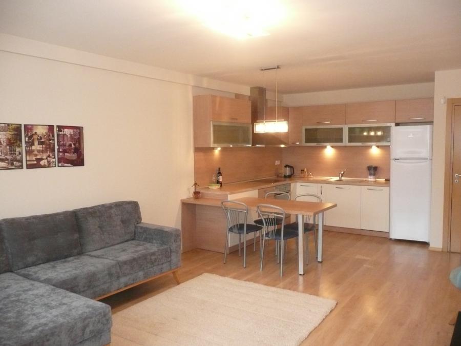 Ул. Шумен, близо до бул. Ген Столетов и ул. Охрид, с гараж и паркомяст..