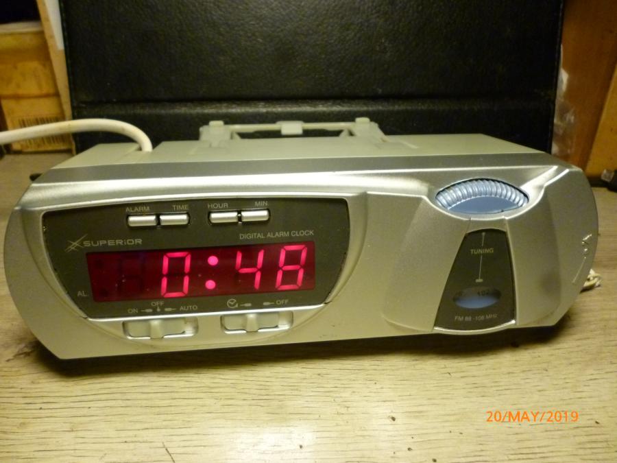 Superior к25 - clock radio alarm