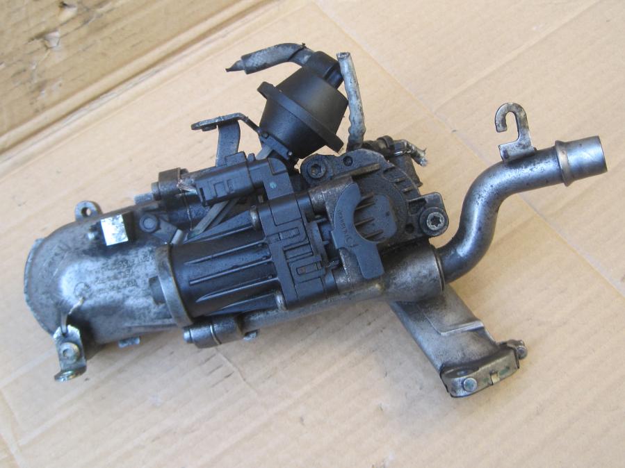 EGR клапан за Citroen и Peugeot. ОEM 9671187780, 5056390200, Peugeot