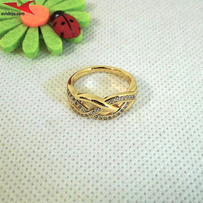 Пръстен с 14К златно покритие и с цирконий
