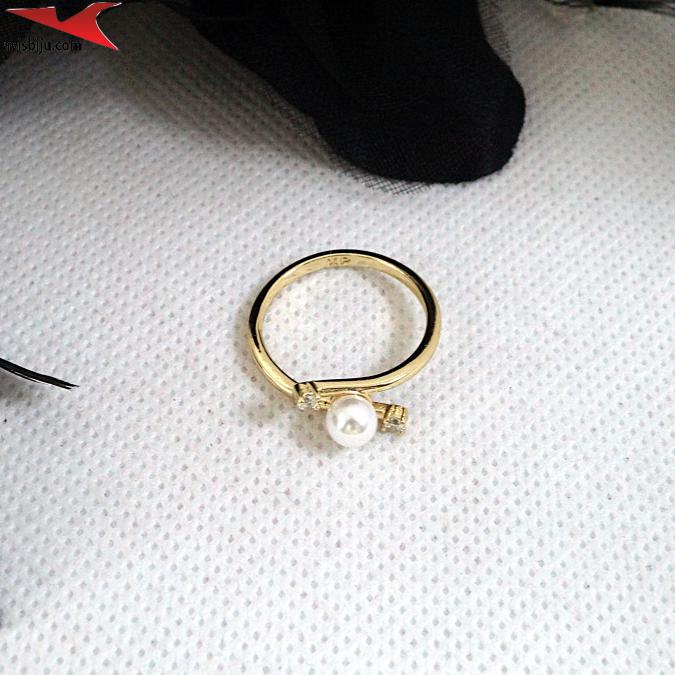 Пръстен с 14К златно покритие и с цирконий