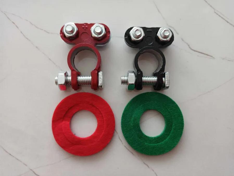 Клеми за акумулатор 2бр Нови полюсно-ориентирани