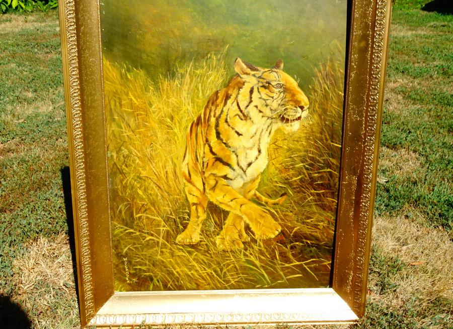 Картина Тигър, масло върху фазер, подпис, рамка.