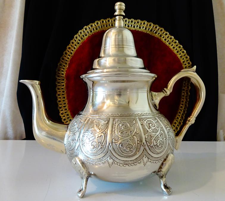 Чайник, кана Hadj Bennani metal-argente, Мароко.