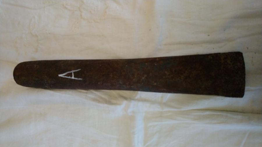 Голям секач за разцепване на трупи  А.