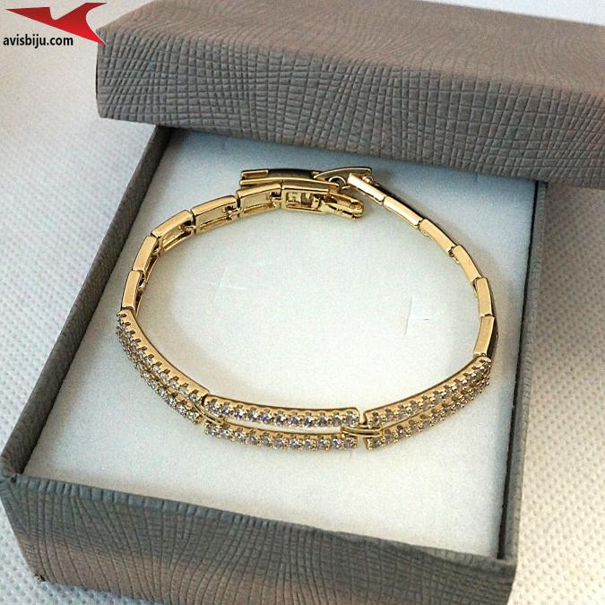 Гривна с 14К златно покритие и с цирконий