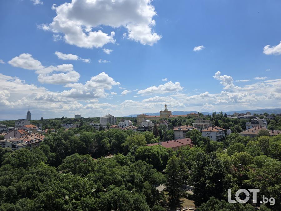 Изключително местоположение, до парк Резиденция Лозенец