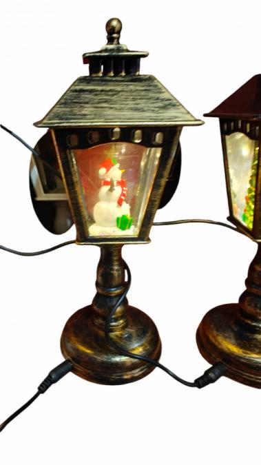 Коледен декоративен фенер с падащ сняг и светодиодно осветление