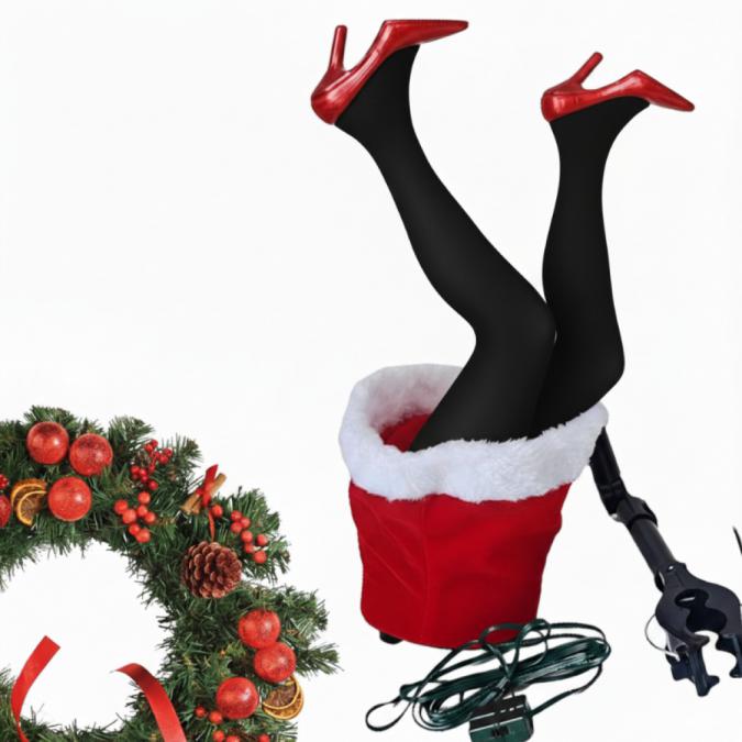 Коледна светеща декорация Снежанка в чувала  движещи се крака