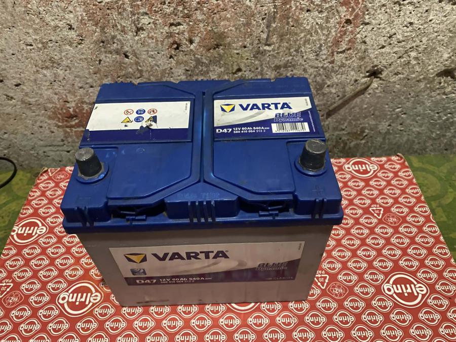Акумулатор Varta Варта 60 амп ч Азиатка