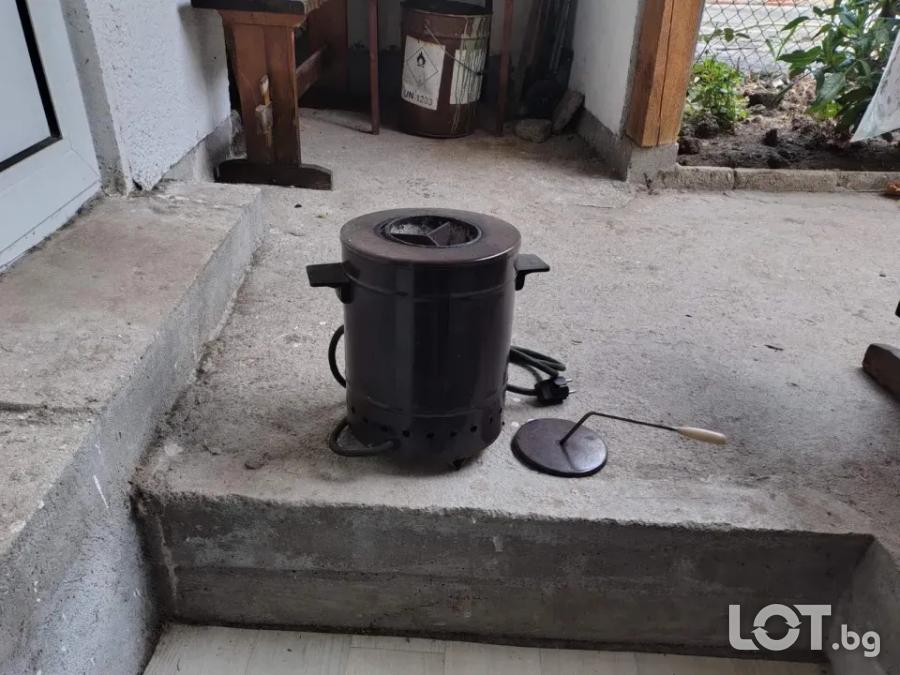 троен чушкопек 1600 W капак