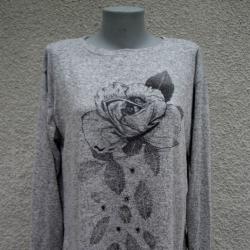 3XL Нова сива блуза с роза