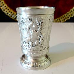 Ловна чаша от калай със Св. Евстатий.