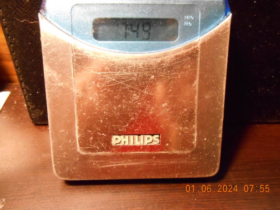 Philips Ae6775 FM stereo Radio Vintage-2000