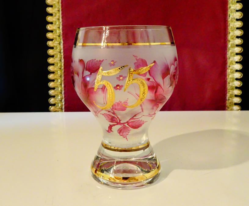Немска кристална чаша, бокал, злато, рози.