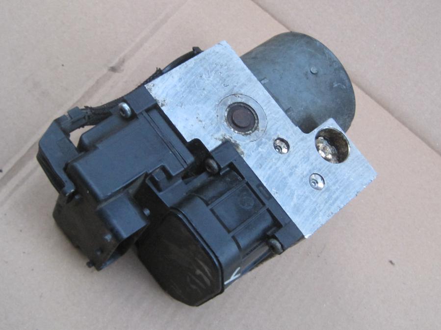 ABS модул 0265216904  0273004636 Toyota Yaris 1999-2005 Bosch 0273004