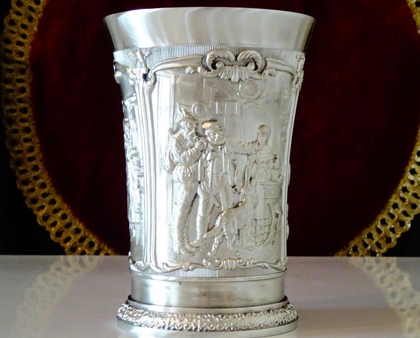 Калаена халба, чаша с авторски ловни картини 600 мл.