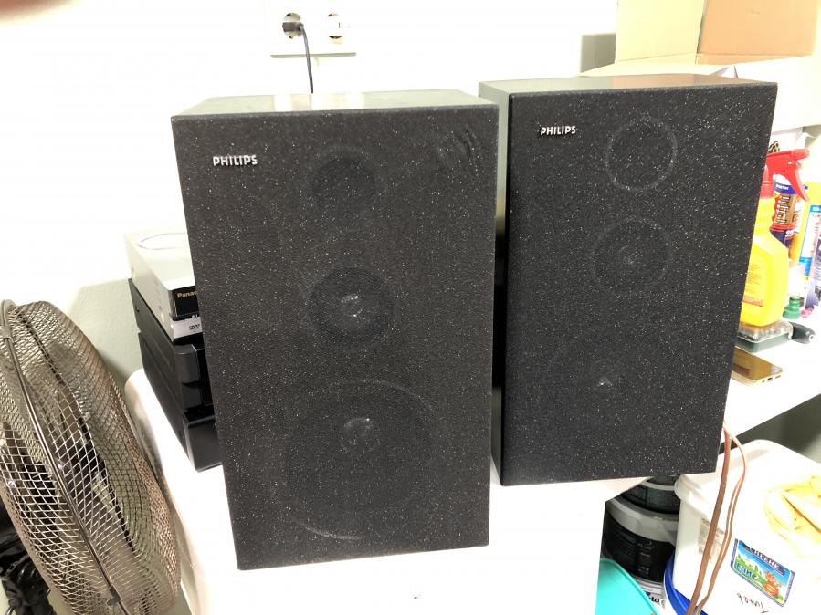 Трилентови тонколони Philips