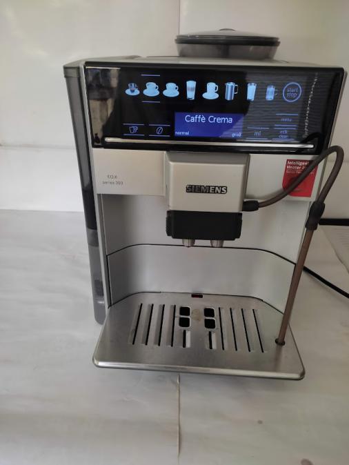 Продавам кафемашини внос от Германия робот пълен автомат Simens EQ. 6