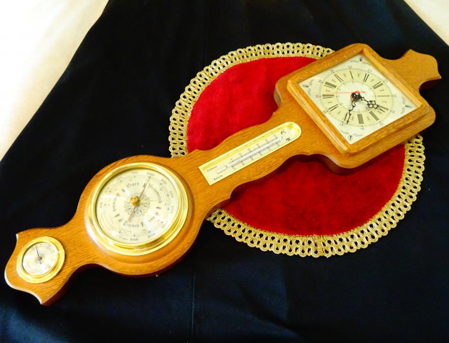 Немски часовник, барометър, термометър, хигрометър.