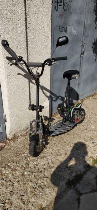 Бензинова тротинетка