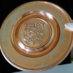Медна чиния с рицар, бурбонска лилия, корона, медна сватба.