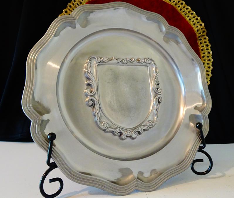 Калаена чиния, рамка за снимка и гравиране, калаена сватба.